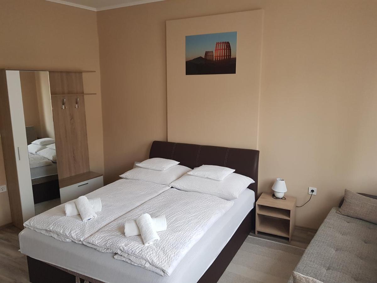 DM Vendégház Villány Extérieur photo