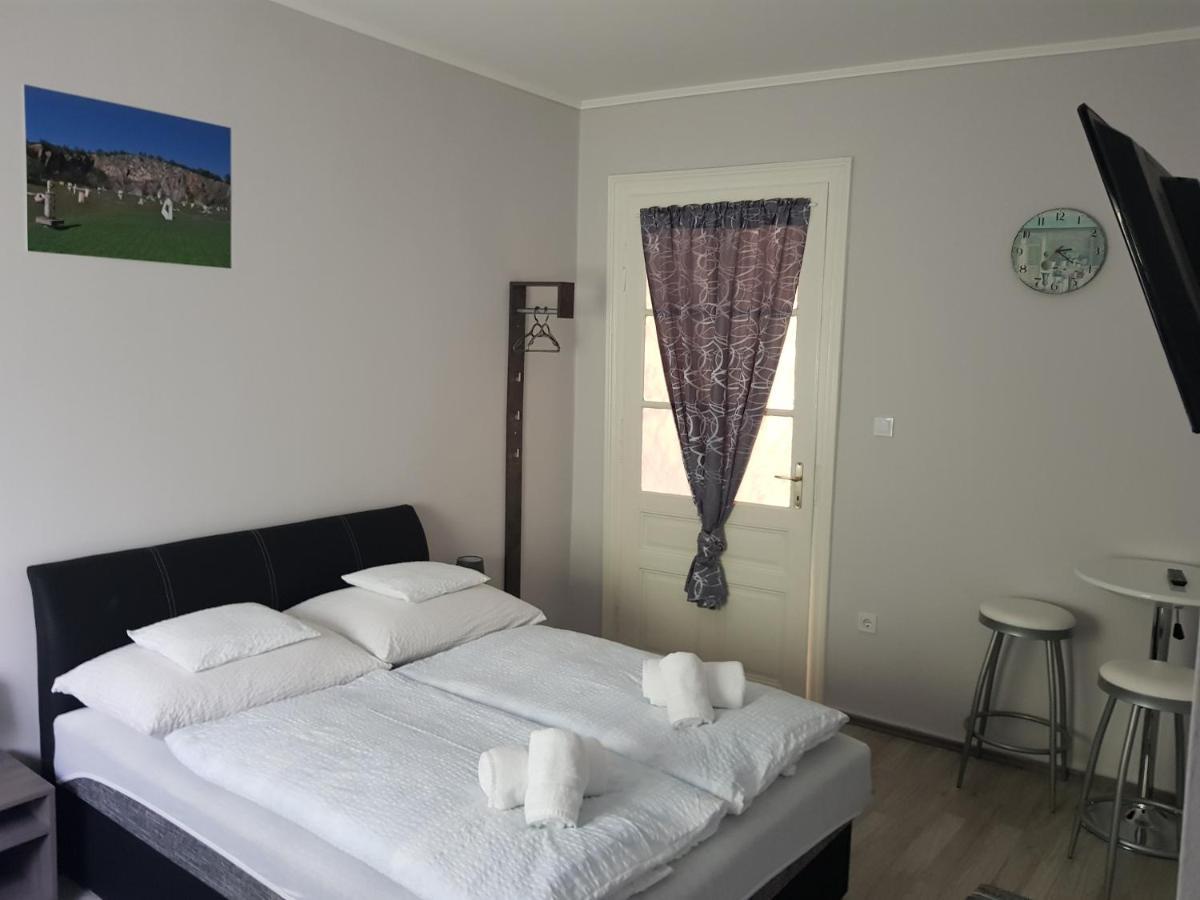 DM Vendégház Villány Extérieur photo