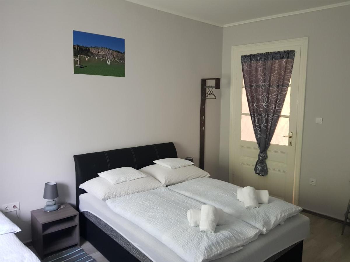DM Vendégház Villány Extérieur photo